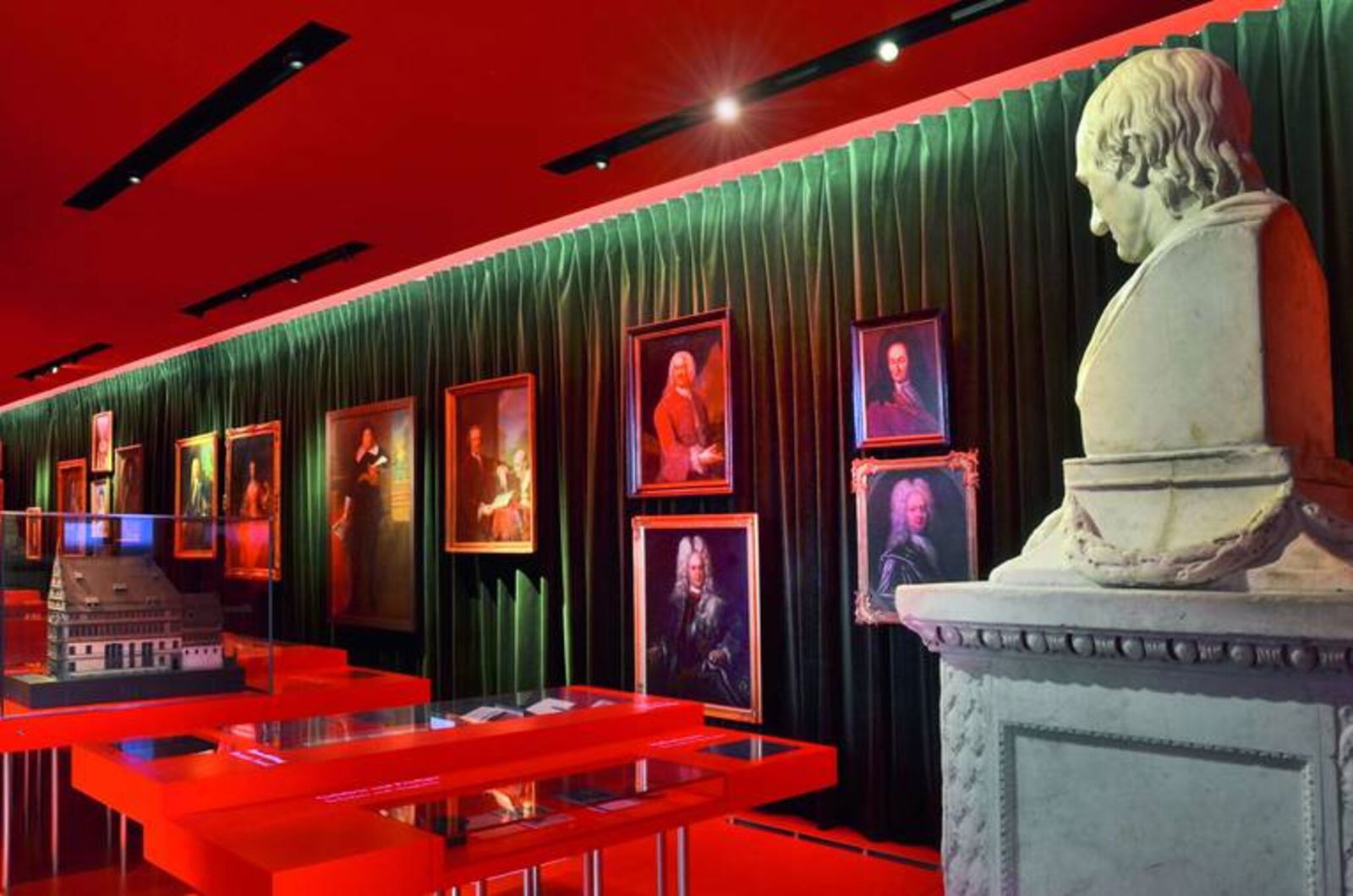 Museum-Schloss-Herrenhausen_image_full