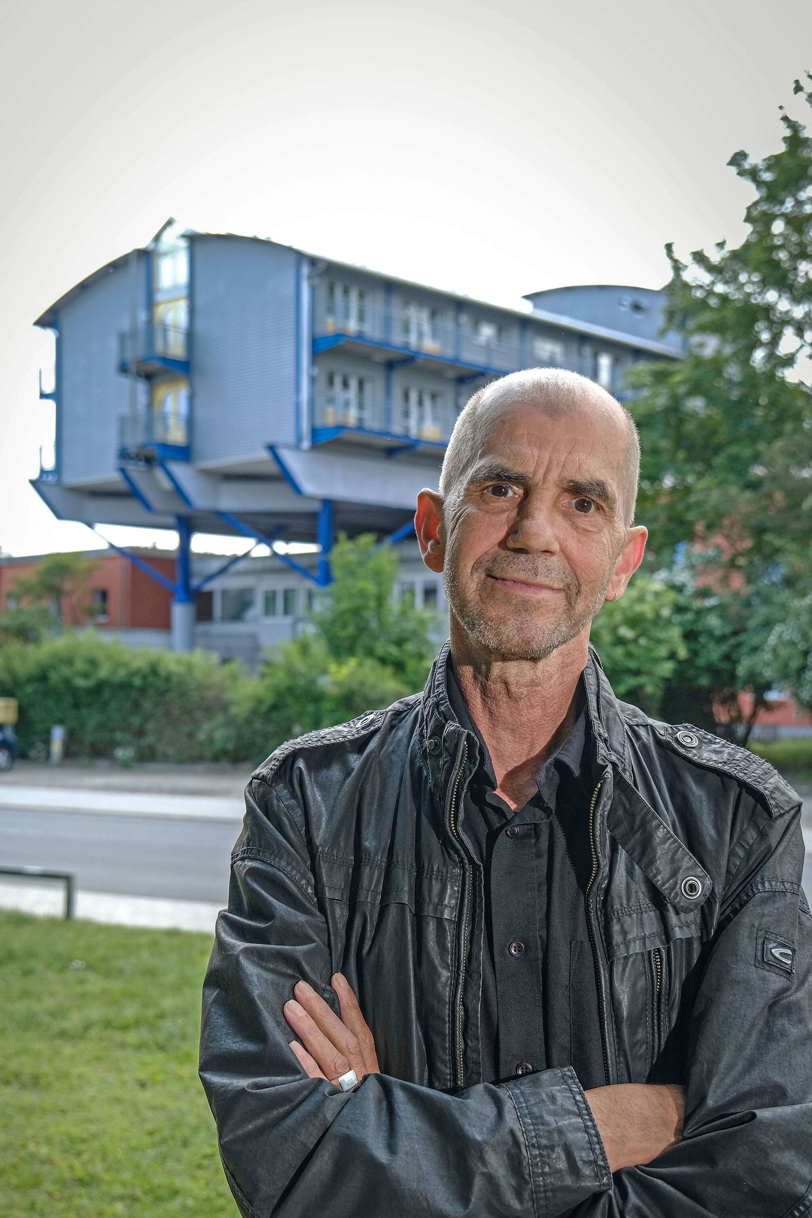 Der Wohnungslose Franz Bauer (58) lebt während der Corona-Krise in der Jugendherberge in Hannover. Foto: Jens Schulze