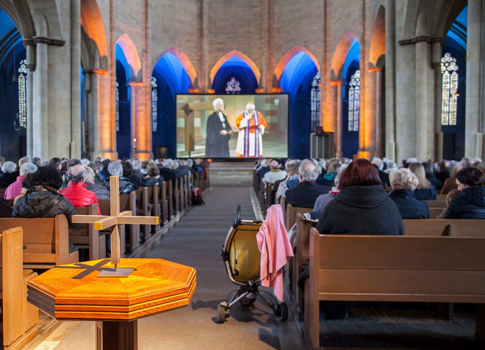 Healingofmemories_Public_Viewing