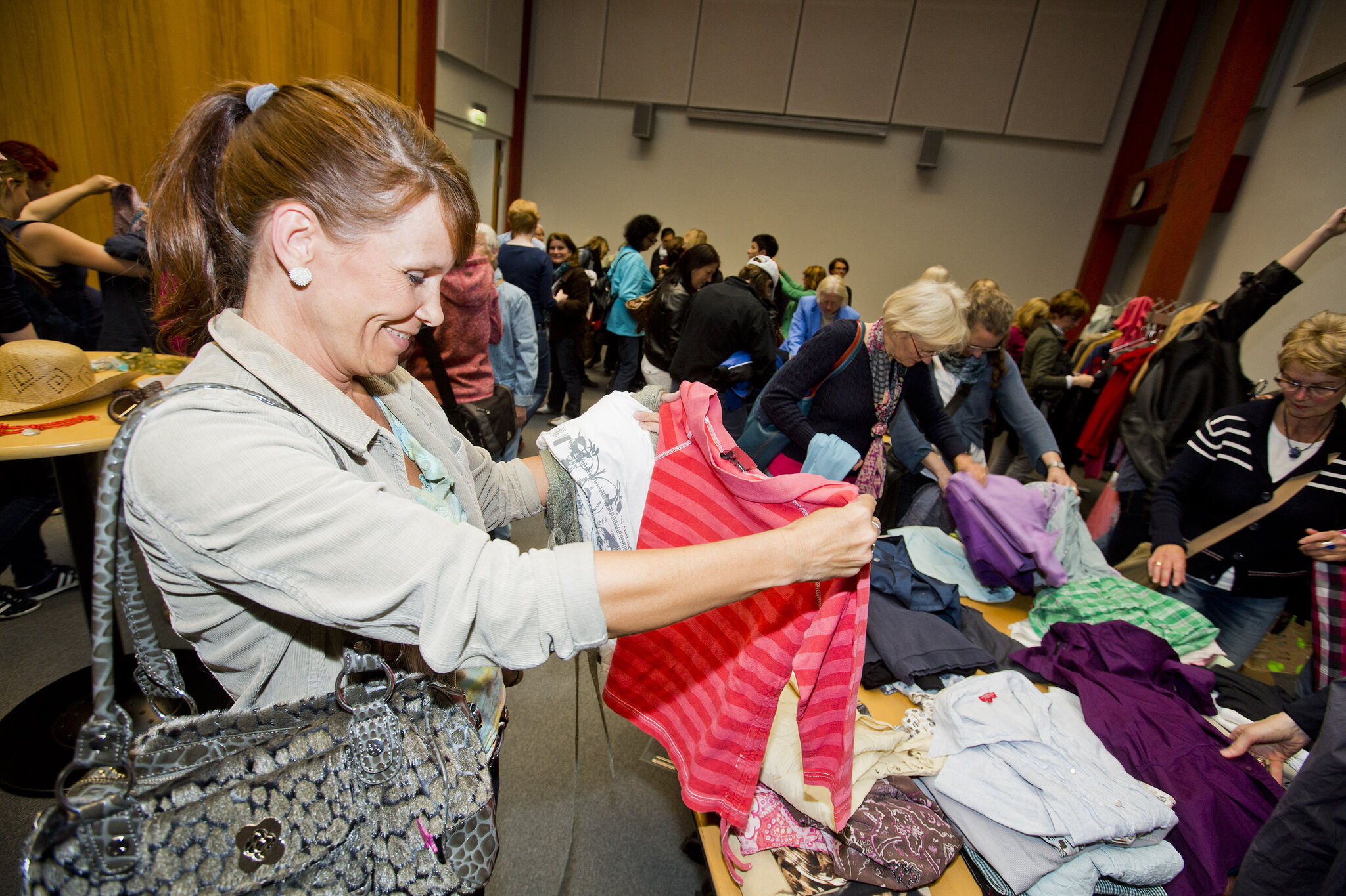 Kleidersammelstelle Symbolbild