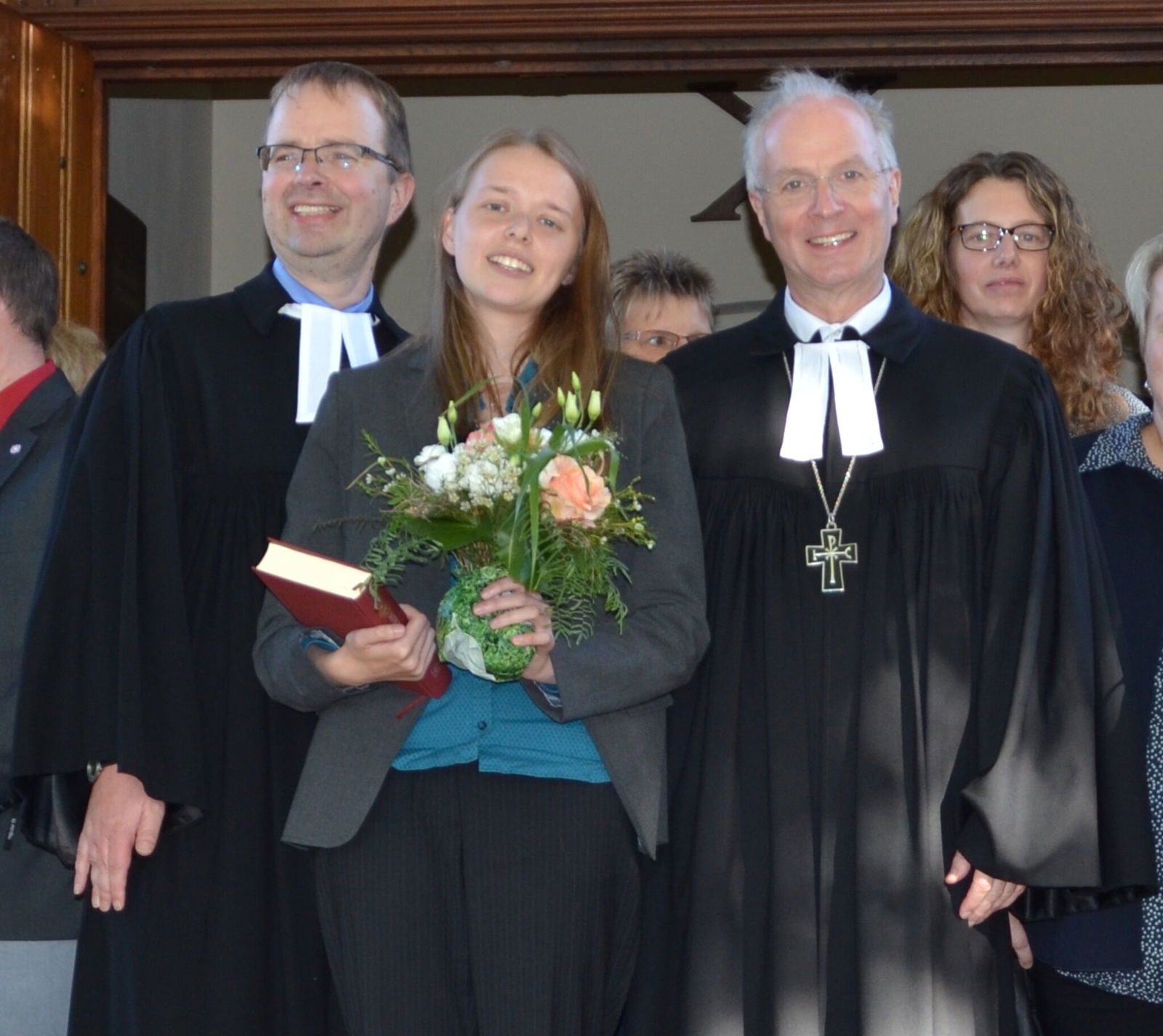 Einsegnung Gast-Holger_Rieken_Johanna_Gast_Dr.Klahr-Foto-Hilke Ostendoerp