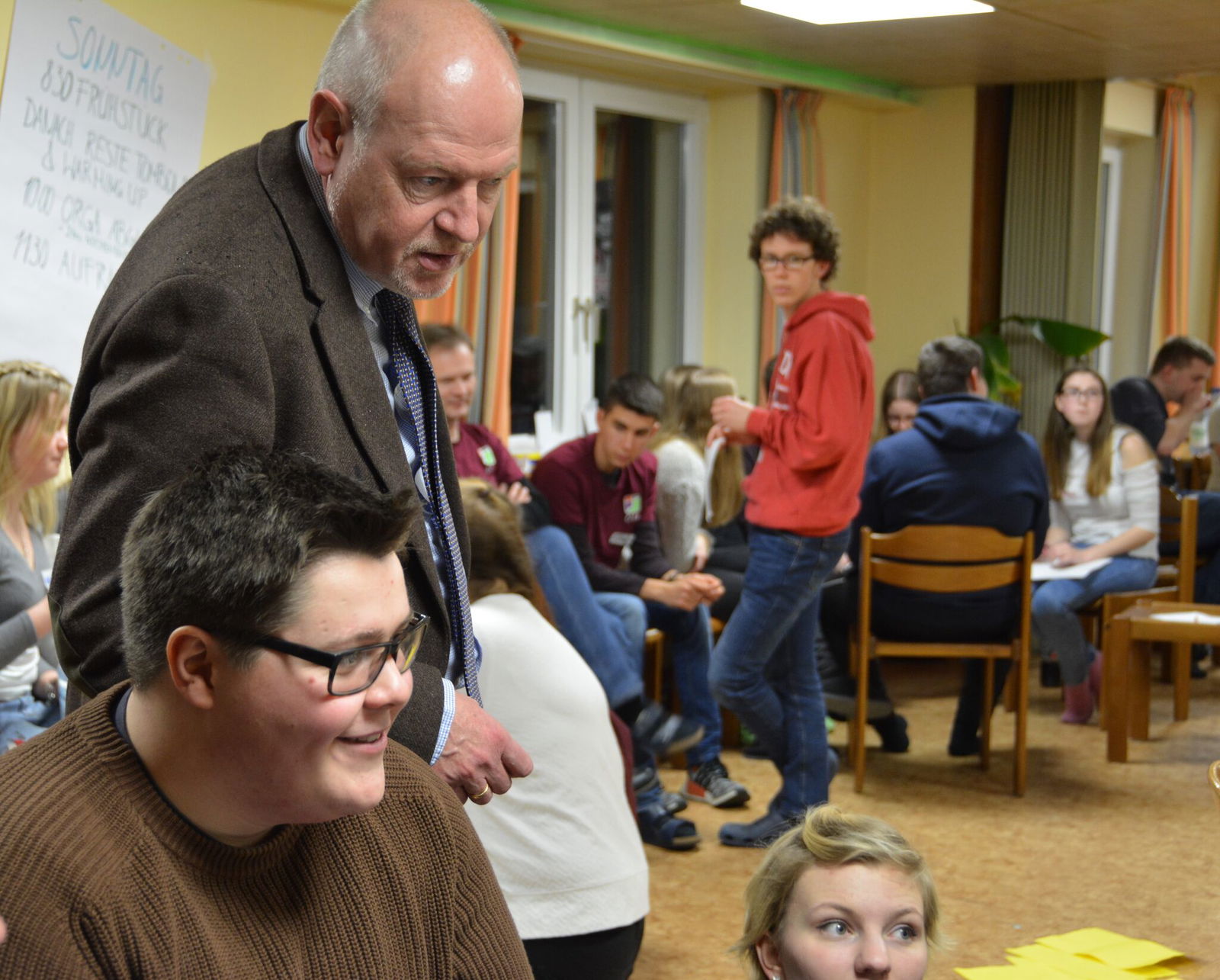 Sprengeljugendkonvent_Lasup Gorka mit Kleingruppe