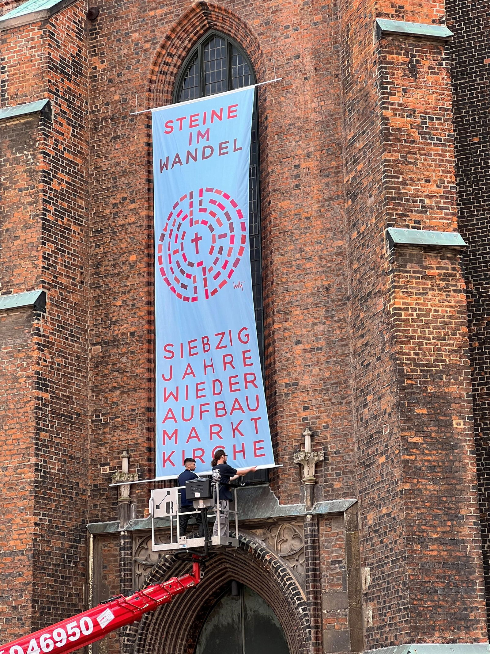 Steine im Wandel_70 Jahre Wiederaufbau