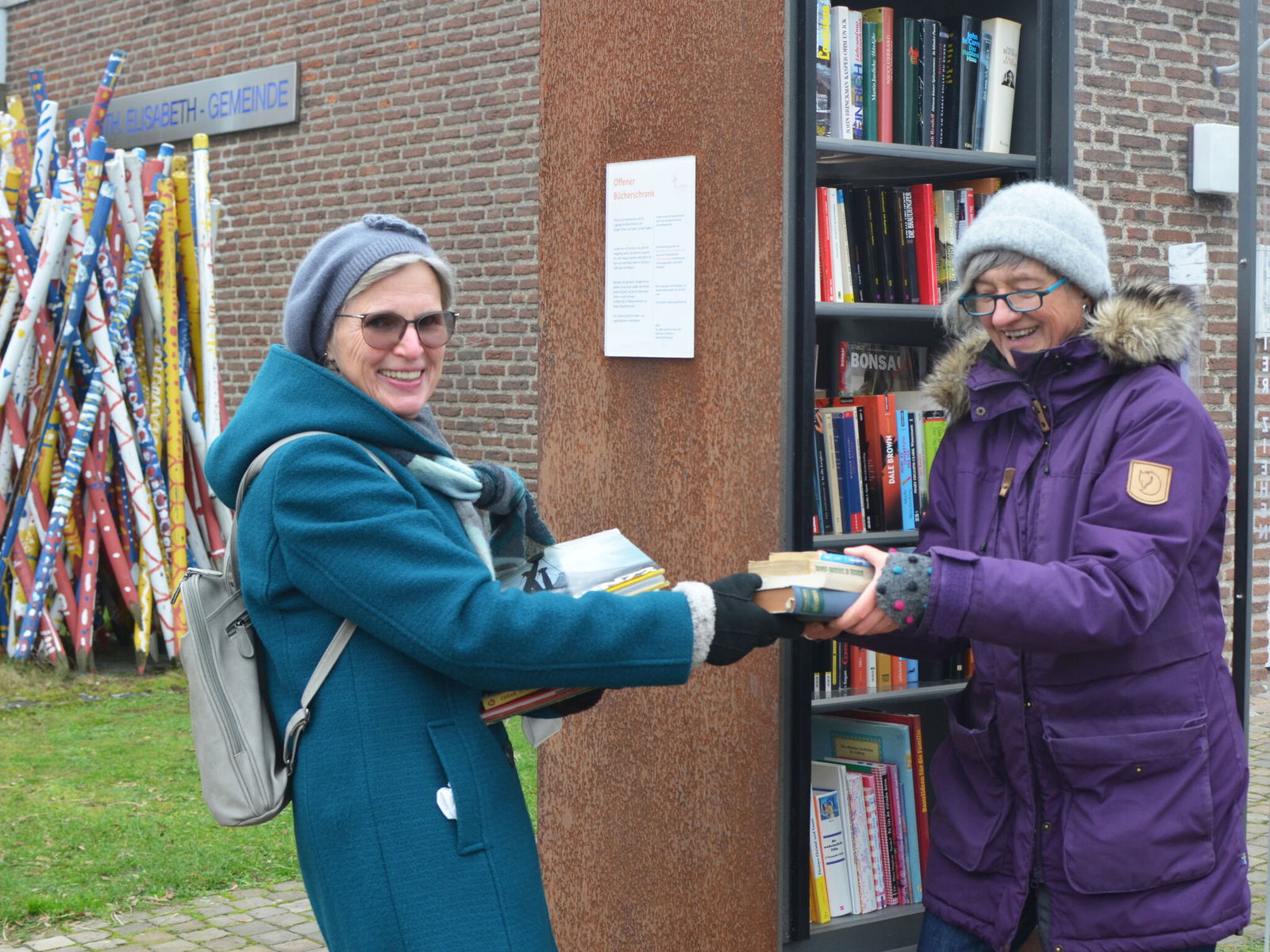 Bücherschrank_Elisabethgemeinde Langenhagen