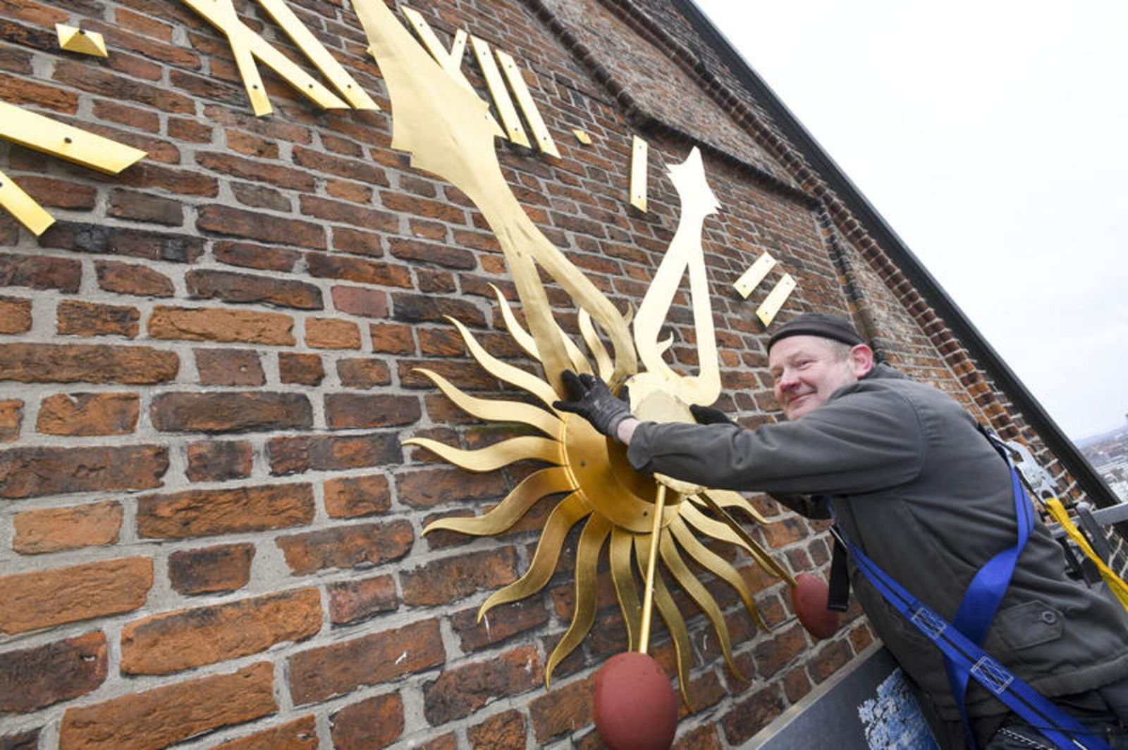 Reparatur Marktkirche_Uhr