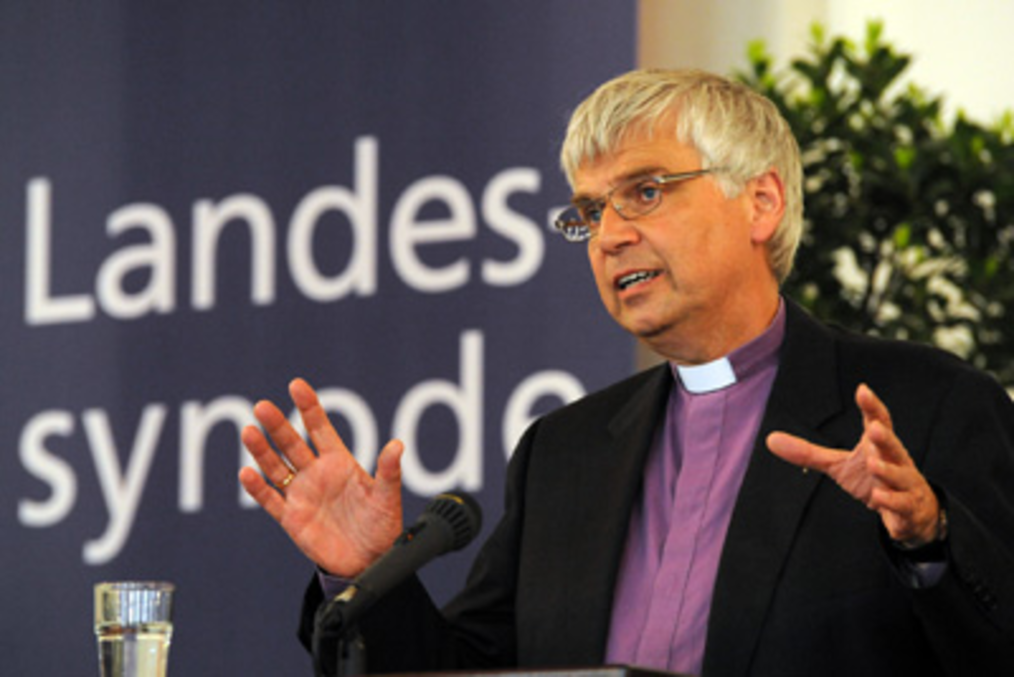 Landesbischof Dr. Johannes Friedrich, Leitender Bischof der VELKD