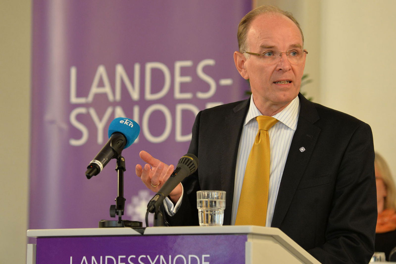 bischofsbericht_handdreher