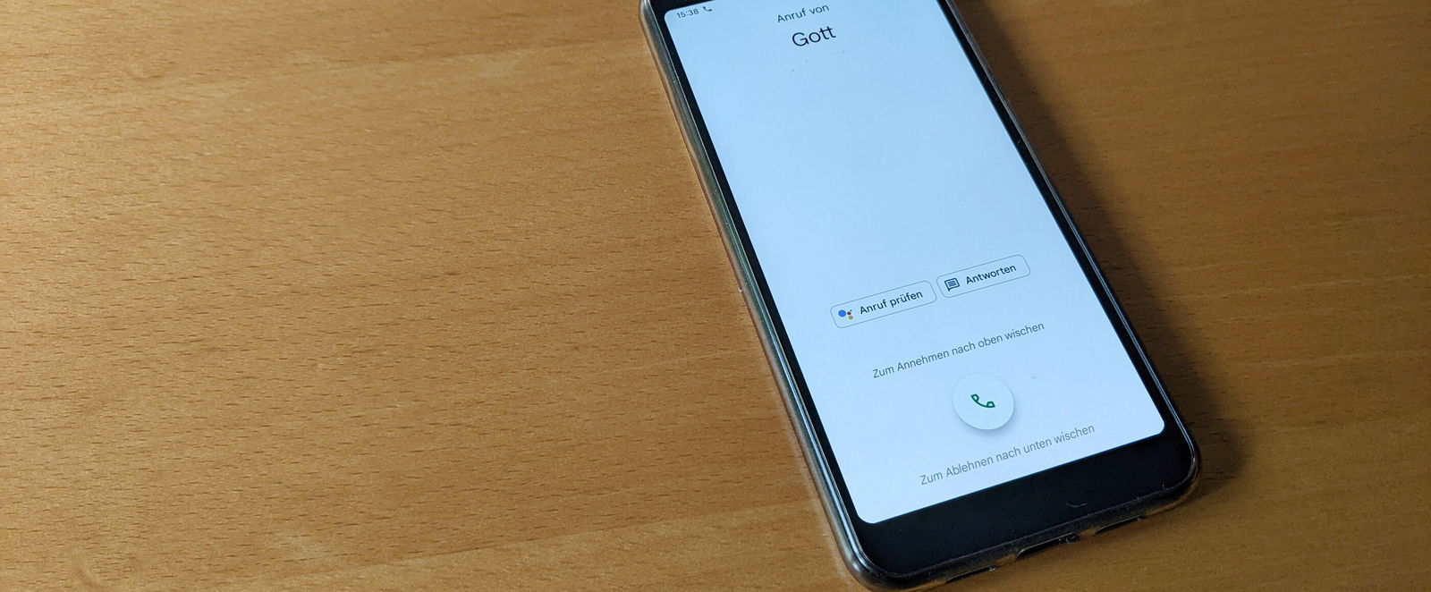 Was tun, wenn mich der Ruf Gottes ereilt? Rangehen? Das fragt Christian Plitzko in seiner Andacht.
