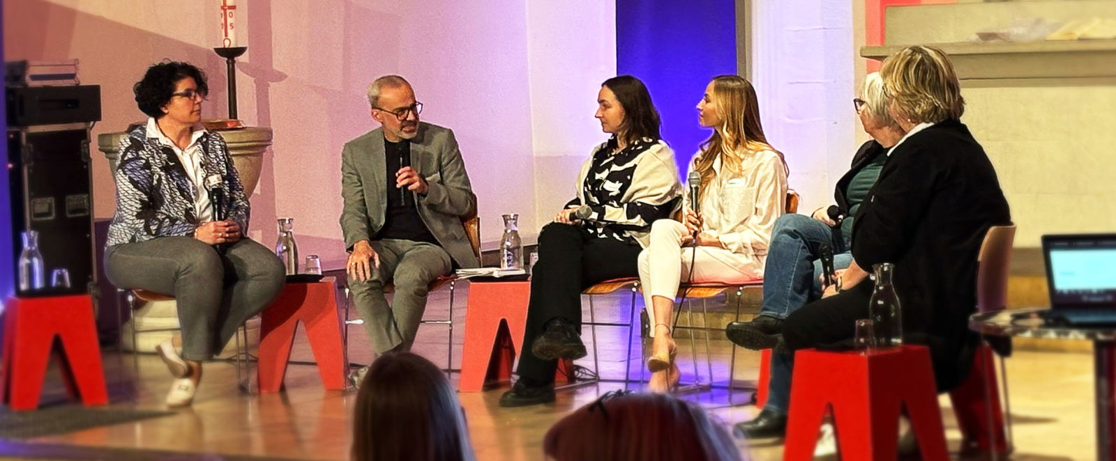 Podium Frauen und Geld