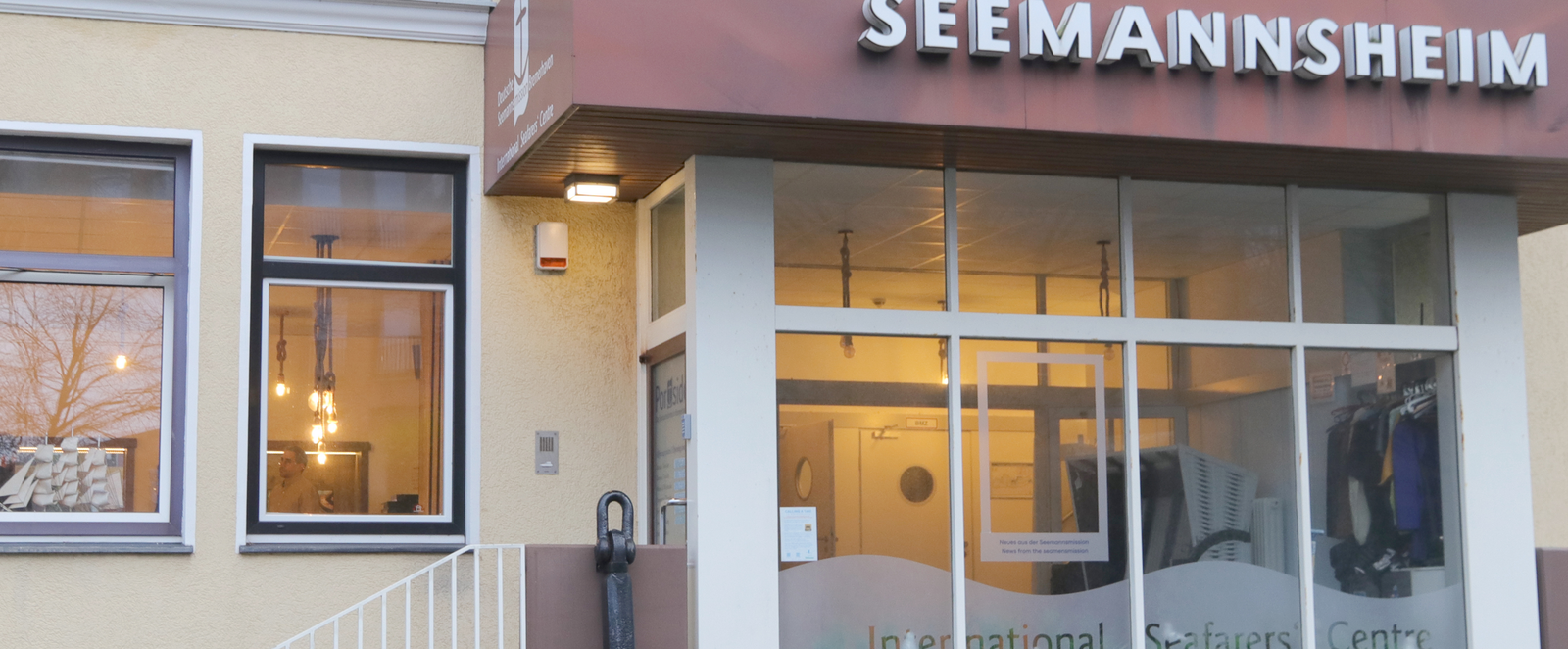 Ein Gebäude mit dem Schriftzug "Seemannsmission"