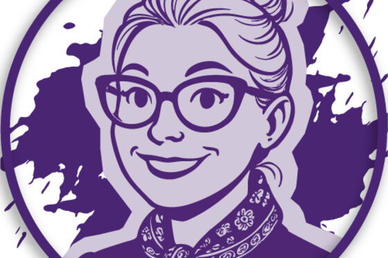 Eine weiblich gelesene Person mit Brille und Hochsteckfrisur in Comicstyle in lila-weiß.