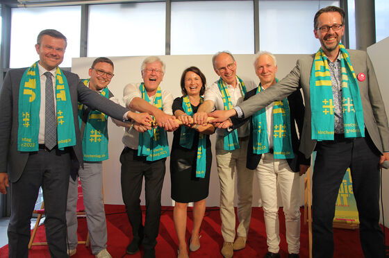 Staffelübergabe von Nürnberg an Hannover