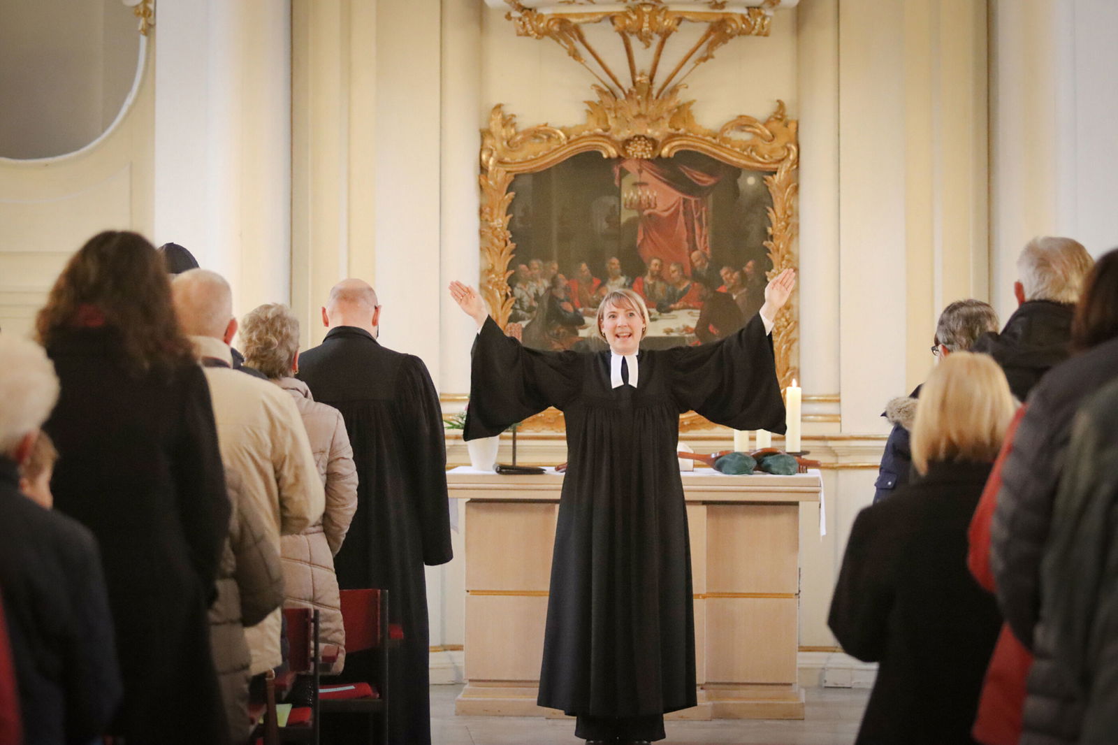 Pastorin Jana Jäger spendete nach ihrer Ordination den Segen.