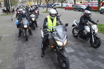 Motorradgottesdienst_Bischof_2013