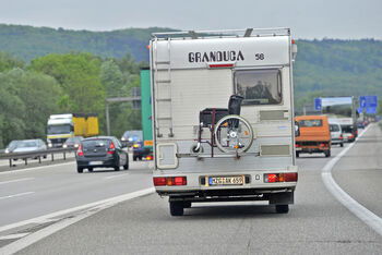 p_epd_WohnwagenStraße