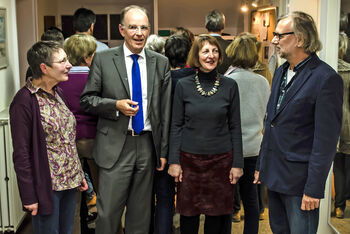 Landesbischof besucht Telefonseelsorge