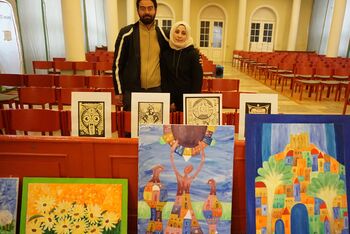 Das Künstler-Ehepaar Ayman und Neshim Darwich. (2)