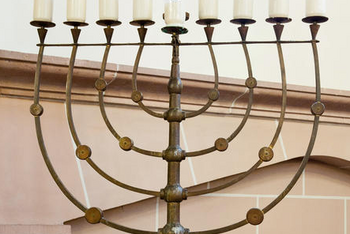 chanukka_leuchter
