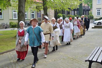 Einzug zum Festgottesdienst in Kostuemen_Osterode_2017