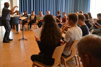 Praetorius meets Gregorianik_Thomas Viezens_Probearbeit mit Schuelern