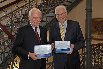 Klosterkammer_Keksdosen_Foto_Lina_Hatscher