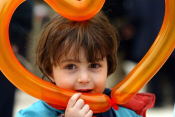 Mädchen mit Luftballon