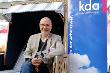 1. Mai_Matthias Jung_Strandkorb_KDA