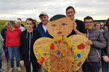 Taufengelwanderung_HiLandAlfeld_Bischof Meister_Wanderer