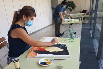 Azubis und Abstand_Kreativ_(c) Waltraud Kämper