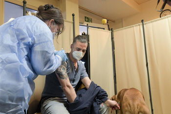 Impfung von Obdachlosen_Kontaktladen Mecki_epd Bild_April 2021