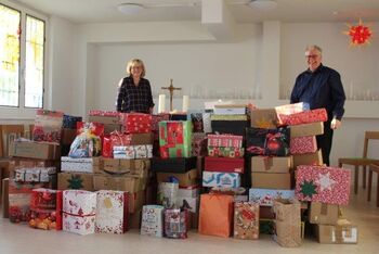 Auch in diesem Jahr sollen wieder Weihnachtspakete in Gefängnissen verteilt werden. Foto: Martin Kühn/Schwarzes Kreuz