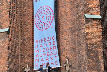 Steine im Wandel_70 Jahre Wiederaufbau