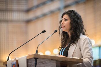 Sally Azar, LWB-Ratsmitglied für die Region Asien, ist in ihrer Heimat- und LWB-Mitgliedskirche, der Evangelisch-Lutherischen Kirche in Jordanien und im Heiligen Land, ordiniert worden. Foto: LWB/A. Hillert