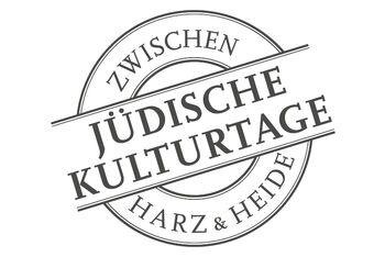 Man sieht das Logo der Veranstaltung in Stempelform. Auf dem Bild steht in der Mitte: Jüdische Kulturtage. Kreisförmig darum: Zwischen Harz und Heide.
