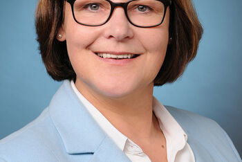 Grimm-Angela-6x9cm 14.11.2017 f. Zeitung