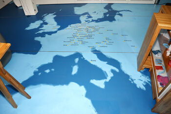 Europakarte als Bodenbranding des Trucks, Foto Cornelia Kirsch (c) r2017