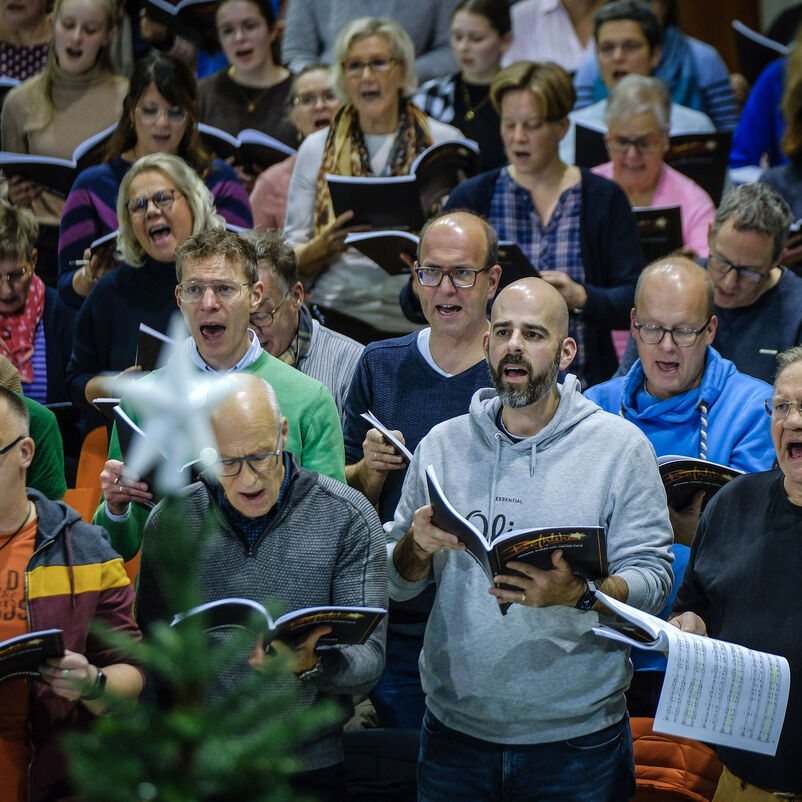 Menschen singen