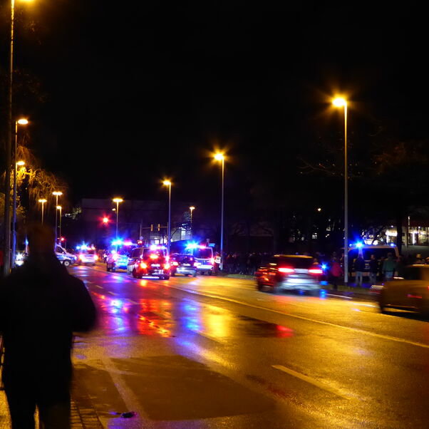 P1020226_Polizeipräsenz am Arthur-Menge-Ufer