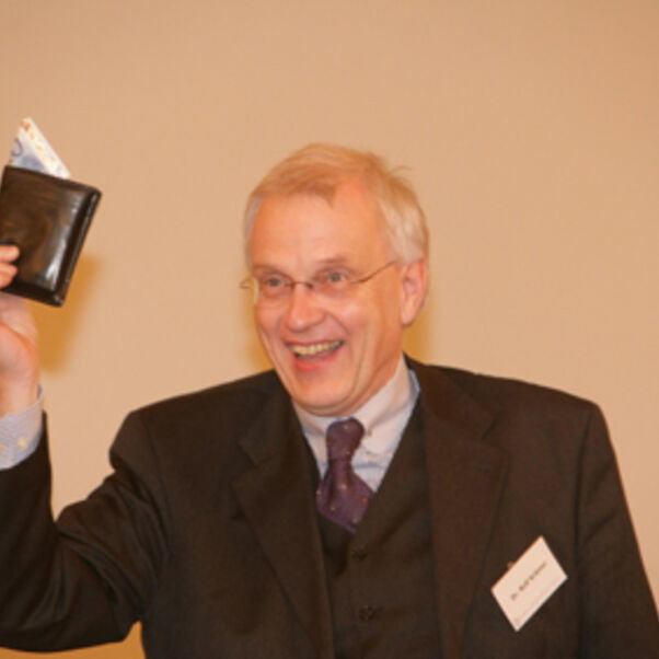 Seite 12_Rolf Krämer beim bunten Abend