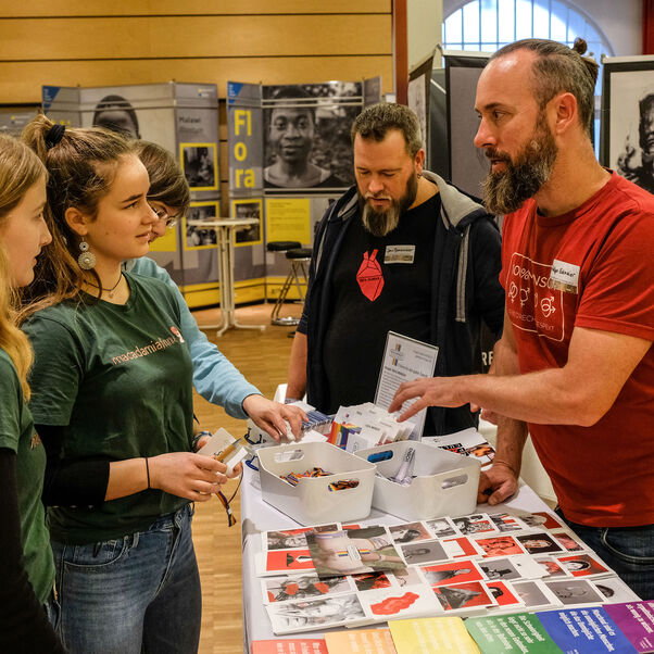 Es wurde eifrig diskutiert - und viel geboten. Foto: Jens Schulze