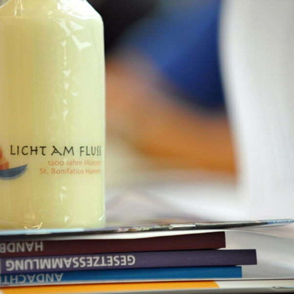 kerze_handbuecher_kv