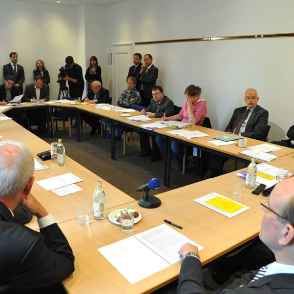 pressekonferenz_gesamt