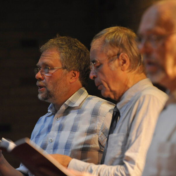 morgenandacht_singen_maenner