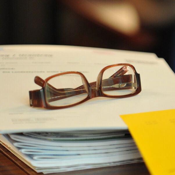 brille_horn_akten