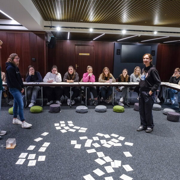 Menschen bei einem Workshop