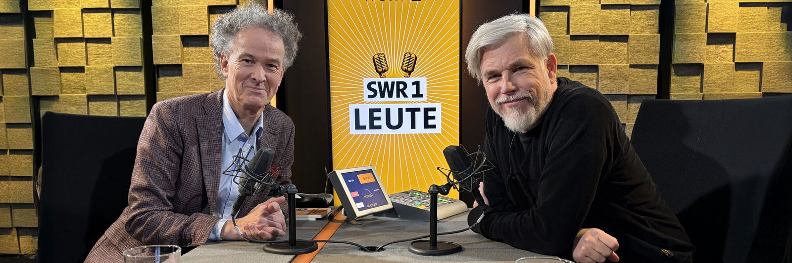 Theologe Reinbold beantwortet 101 Fragen zu Religionen