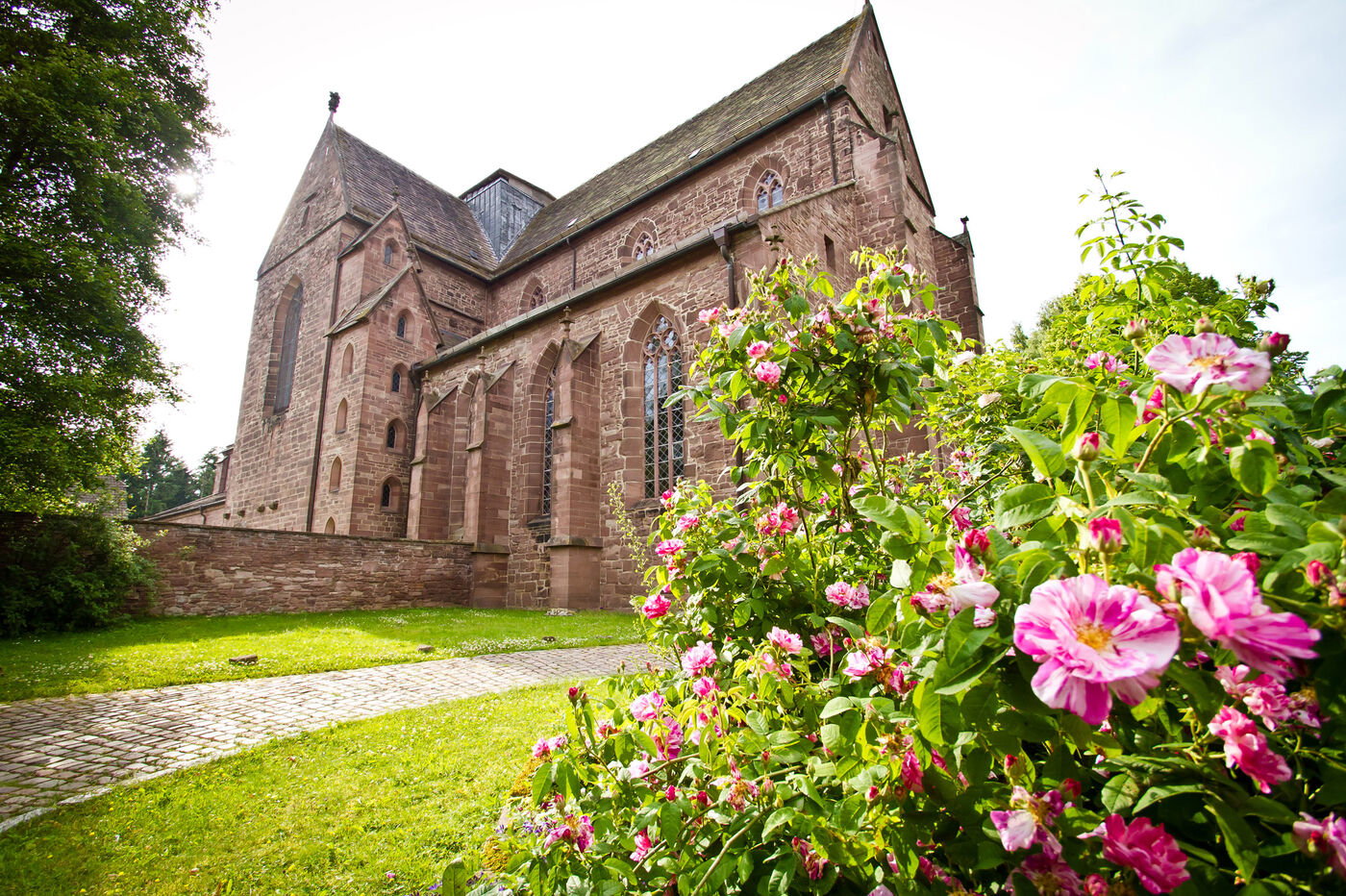 Seit Dezember 2007 fehlt der Vierungsturm auf der Klosterkirche zu Amelungsborn. 