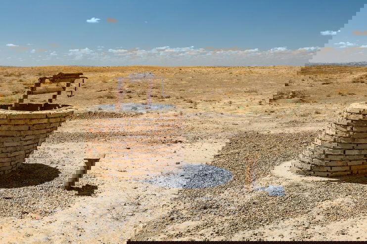 Ein Brunnen in der Wüste.