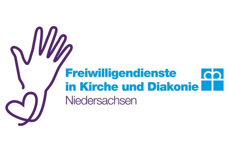 Ein lilafarbenes Herz und Hand. In blauer Schrift steht Freiwilligendienste in Kirche und Diakonie in Niedersachsen.