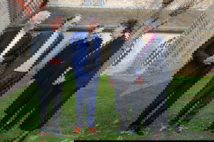 Trafen sich zu Gesprächen im Kloster Loccum (von links): Landesbischof Karl-Hinrich Manzke, Landesbischof Ralf Meister, Kurienkardinal Kurt Koch und Landesbischöfin Kristina Kühnbaum-Schmidt.